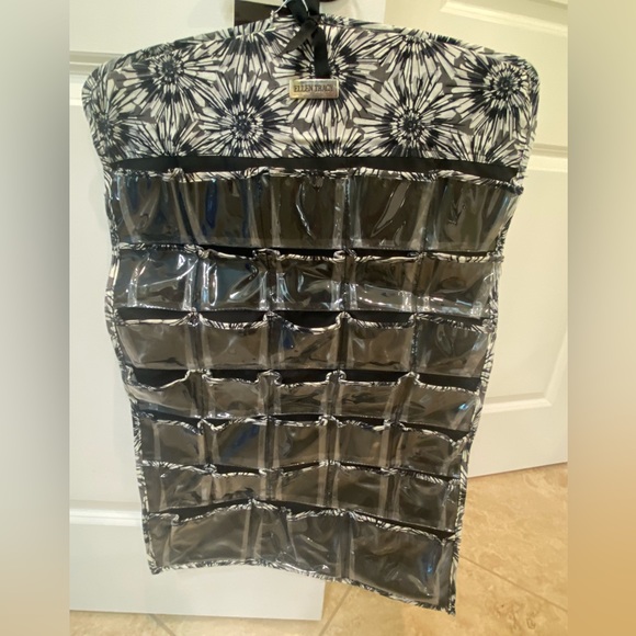 Ellen Tracy Jewelry Nwt Ellen Tracy Hanging Jewelry Organizer